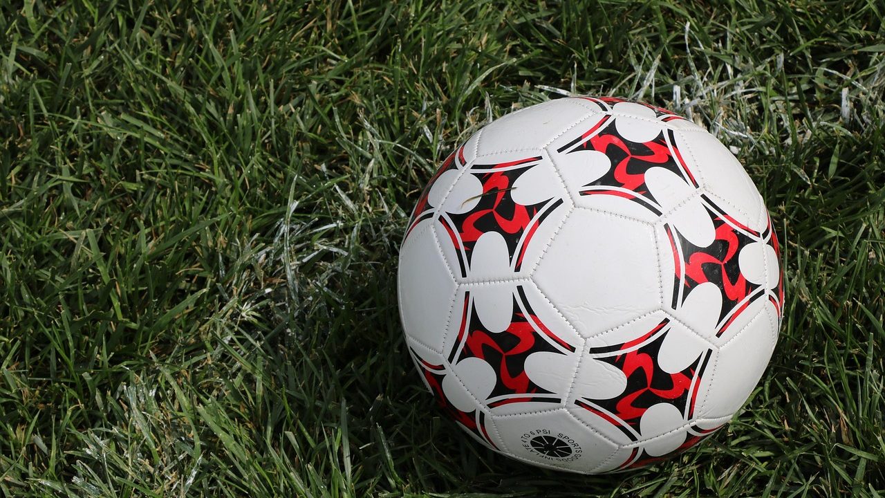 شخصية البطل تتجلى أمام مايوركا.. والأنظار تتجه نحو الماكينة البافارية وإعصار كين